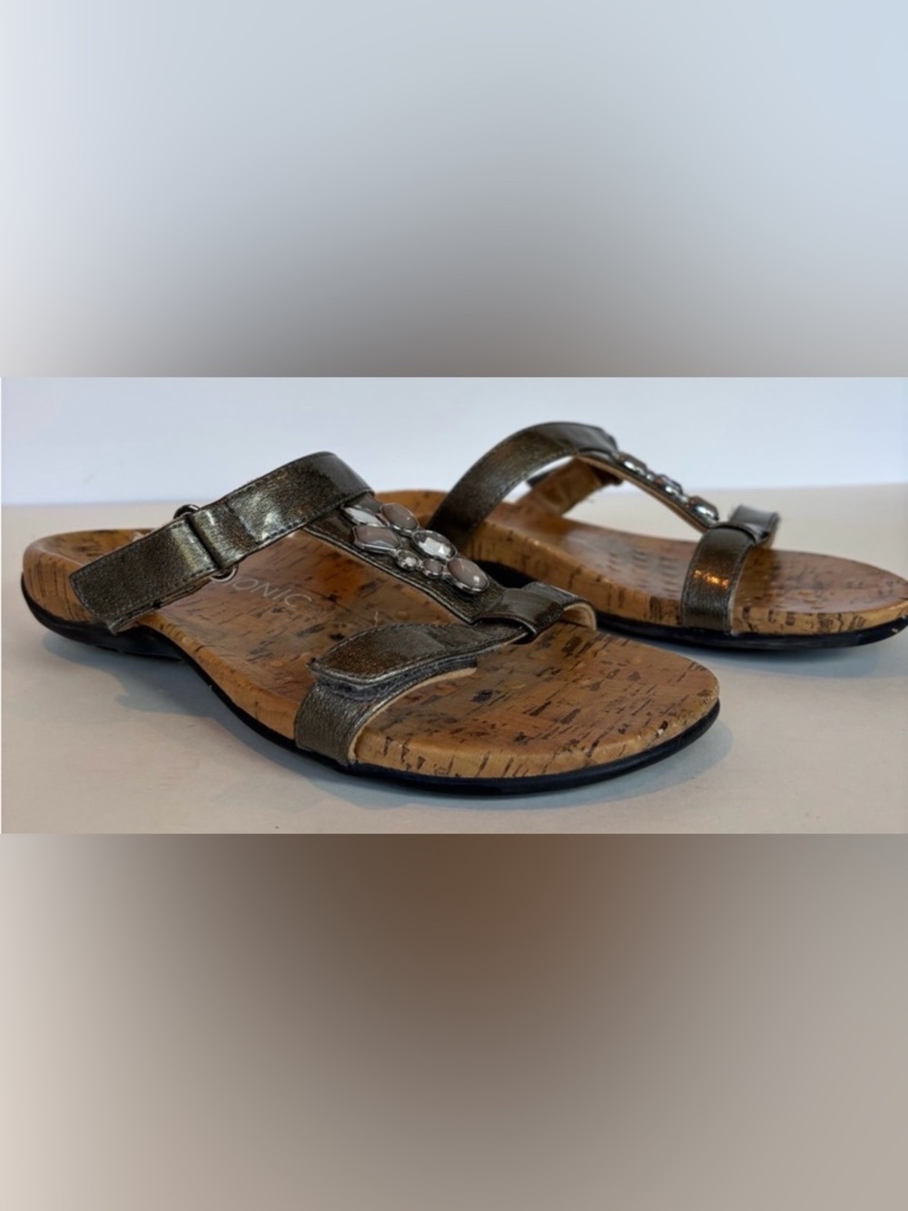Vionic Viviana Bronze Embellished Sandals Size 8
